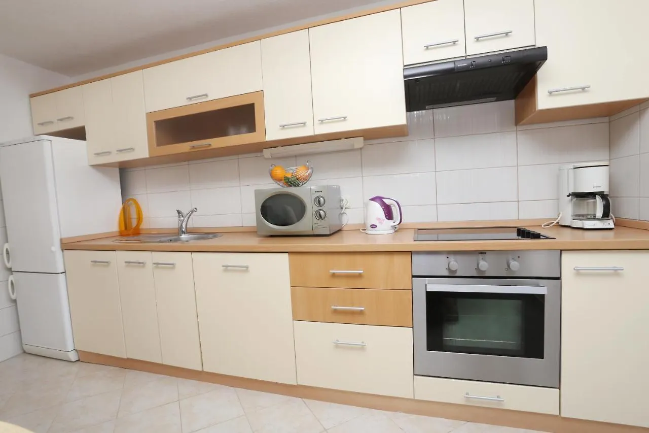 Apartments Bareta Trogir Croatia
