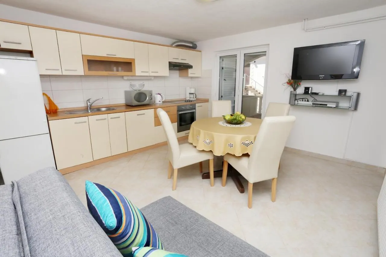 Apartments Bareta Trogir