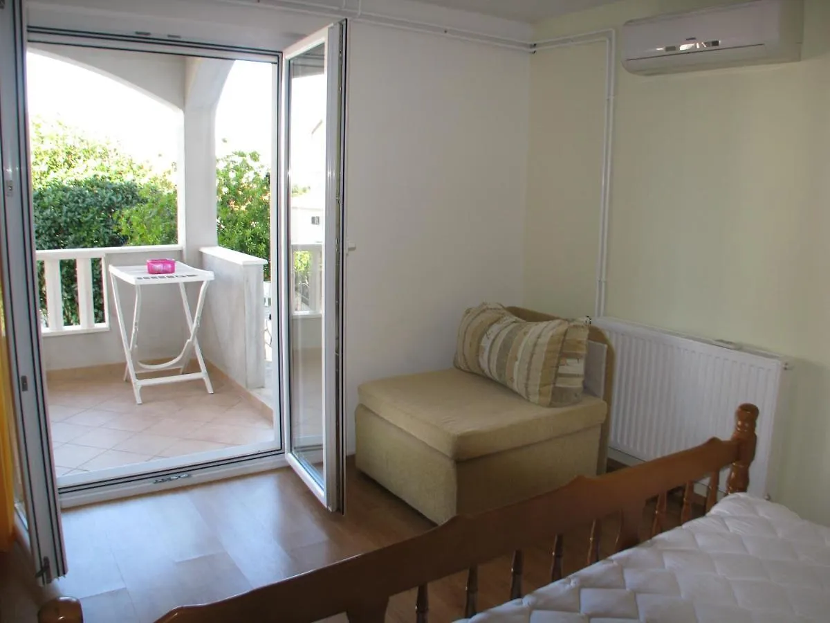 Apartments Bareta Trogir