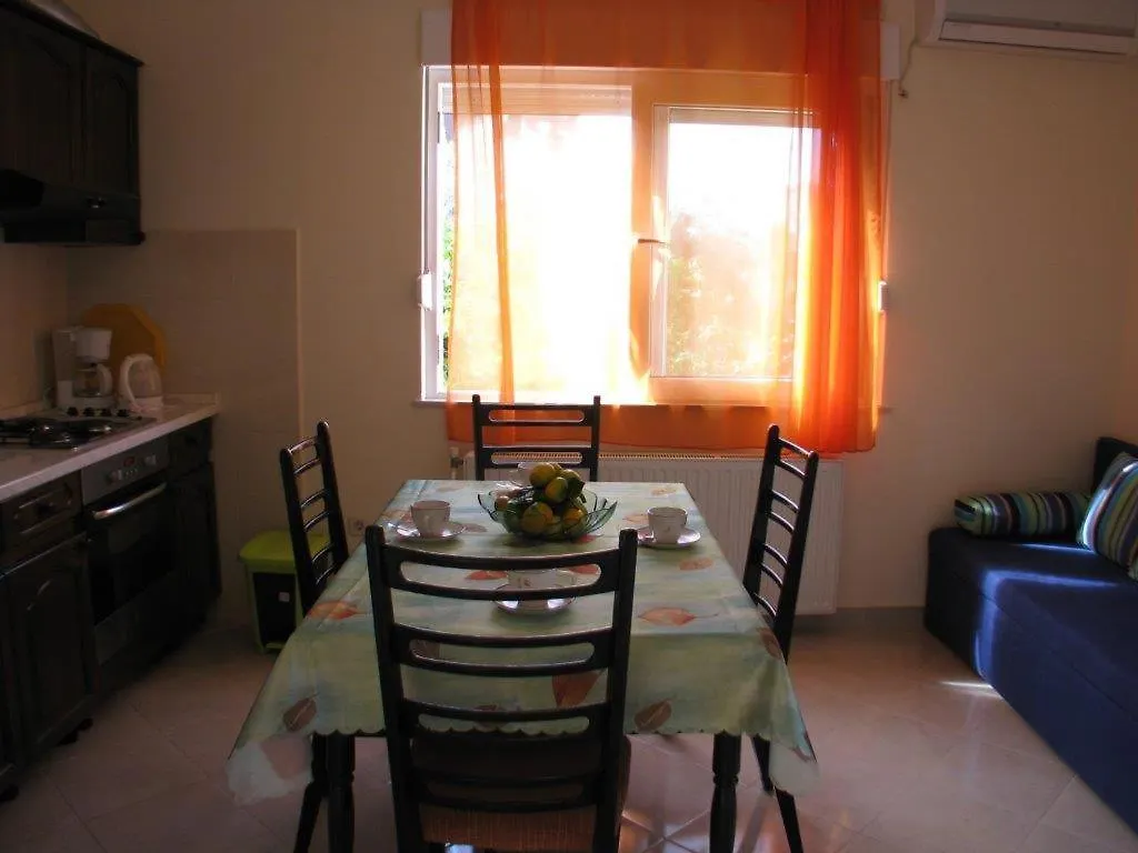Apartments Bareta Trogir