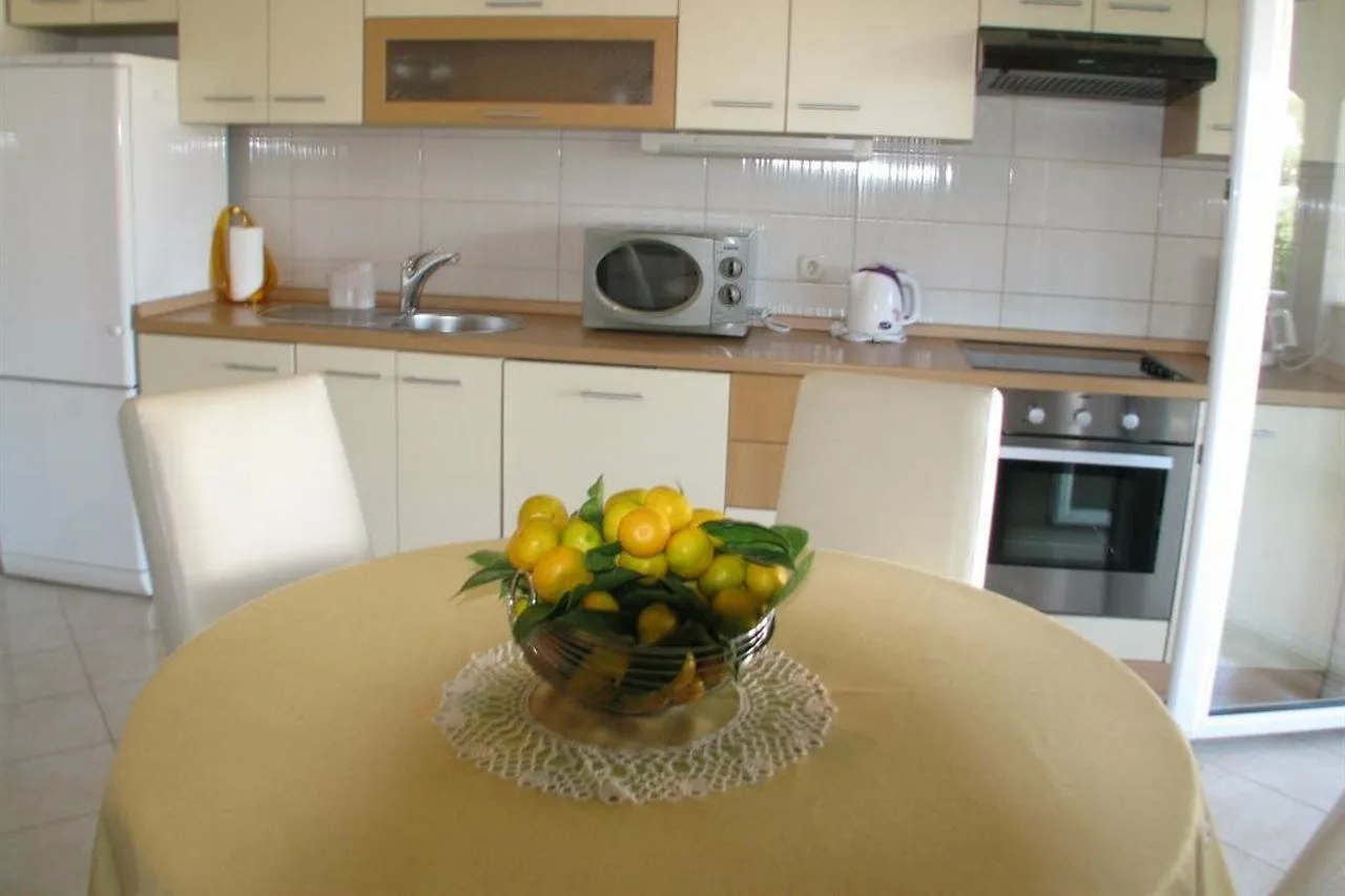 Apartments Bareta Trogir