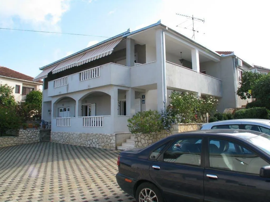 Apartments Bareta Trogir